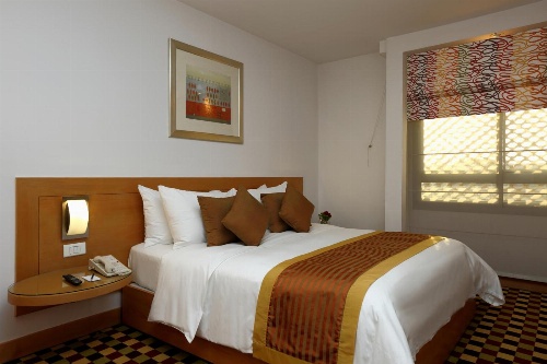 Radisson Blu Hotel, Riyadh image 1