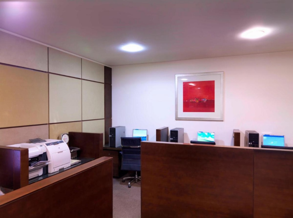 Radisson Blu Hotel, Riyadh Image 40